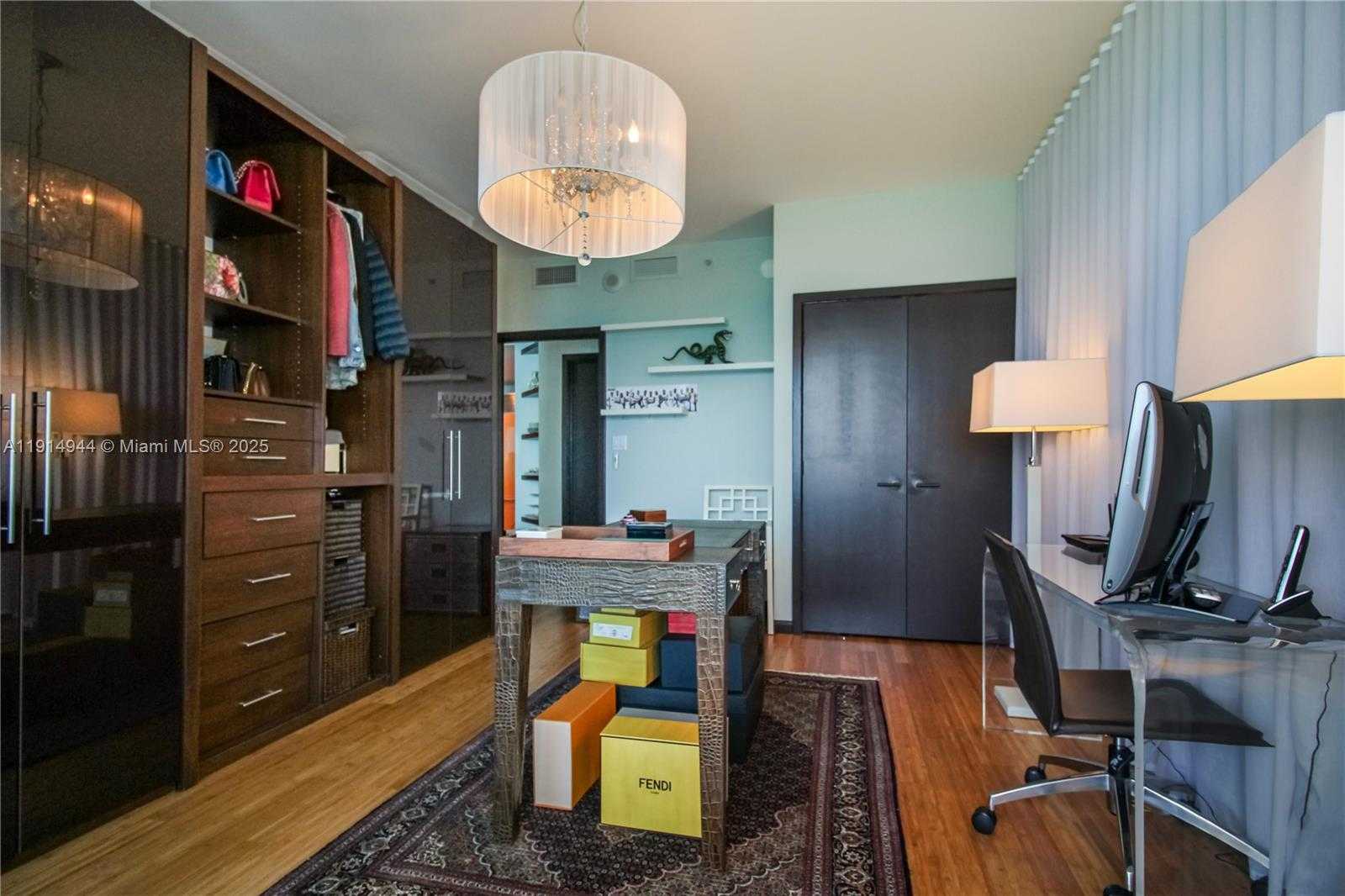 Small Image of 6799 COLLINS AVE #LPH04, Miami Beach Number 20