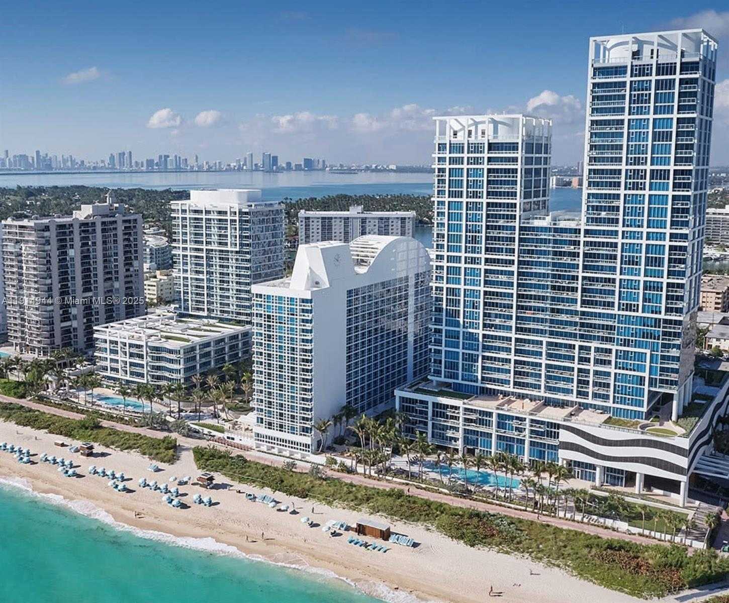Small Image of 6799 COLLINS AVE #LPH04, Miami Beach Number 34