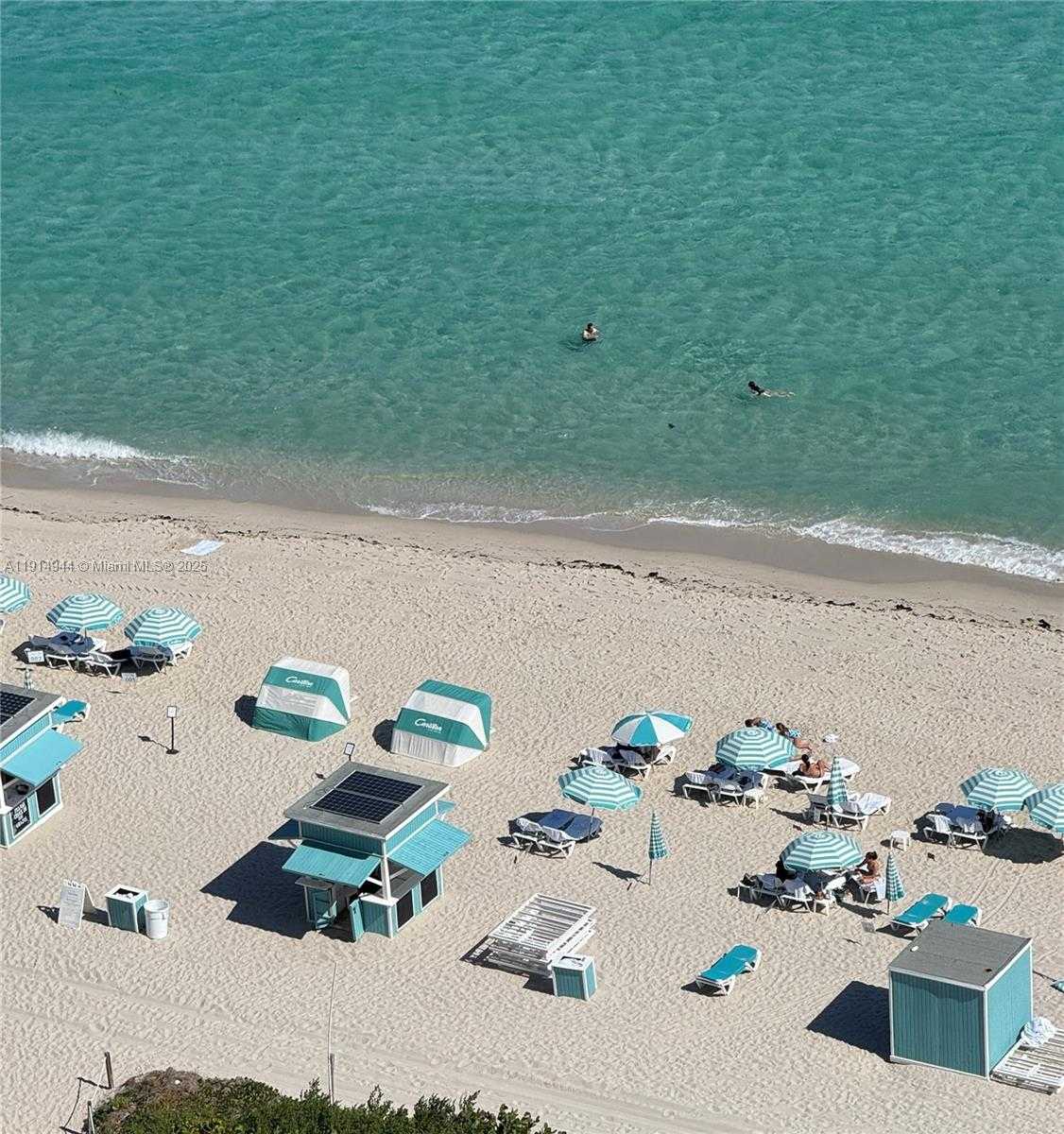 Small Image of 6799 COLLINS AVE #LPH04, Miami Beach Number 35