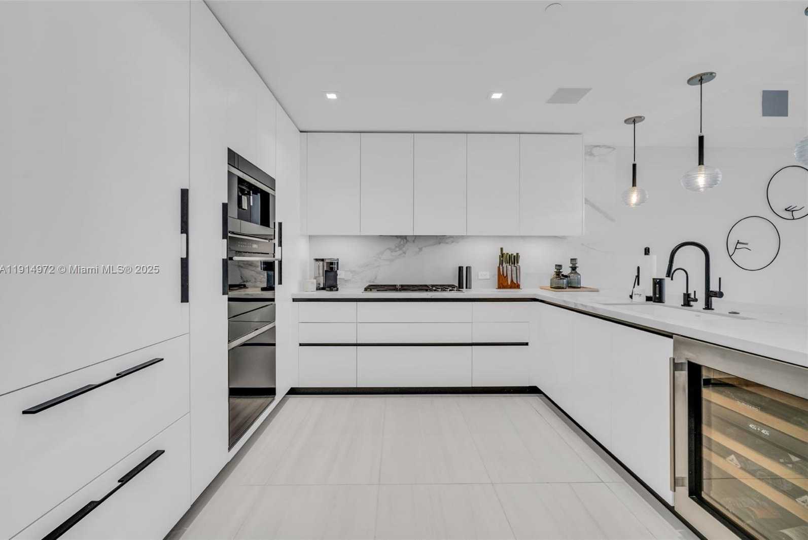 Small Image of 1116 NORTH OCEAN BLVD #MPH01, Pompano Beach Number 26