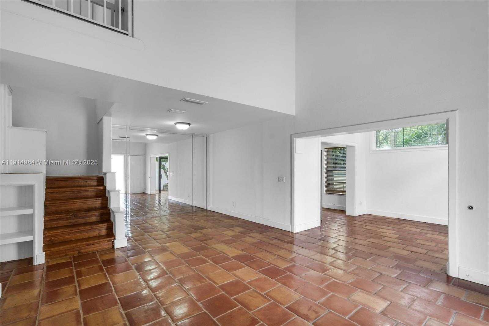 Small Image of 20908 LEEWARD CT #231-3, Aventura Number 5