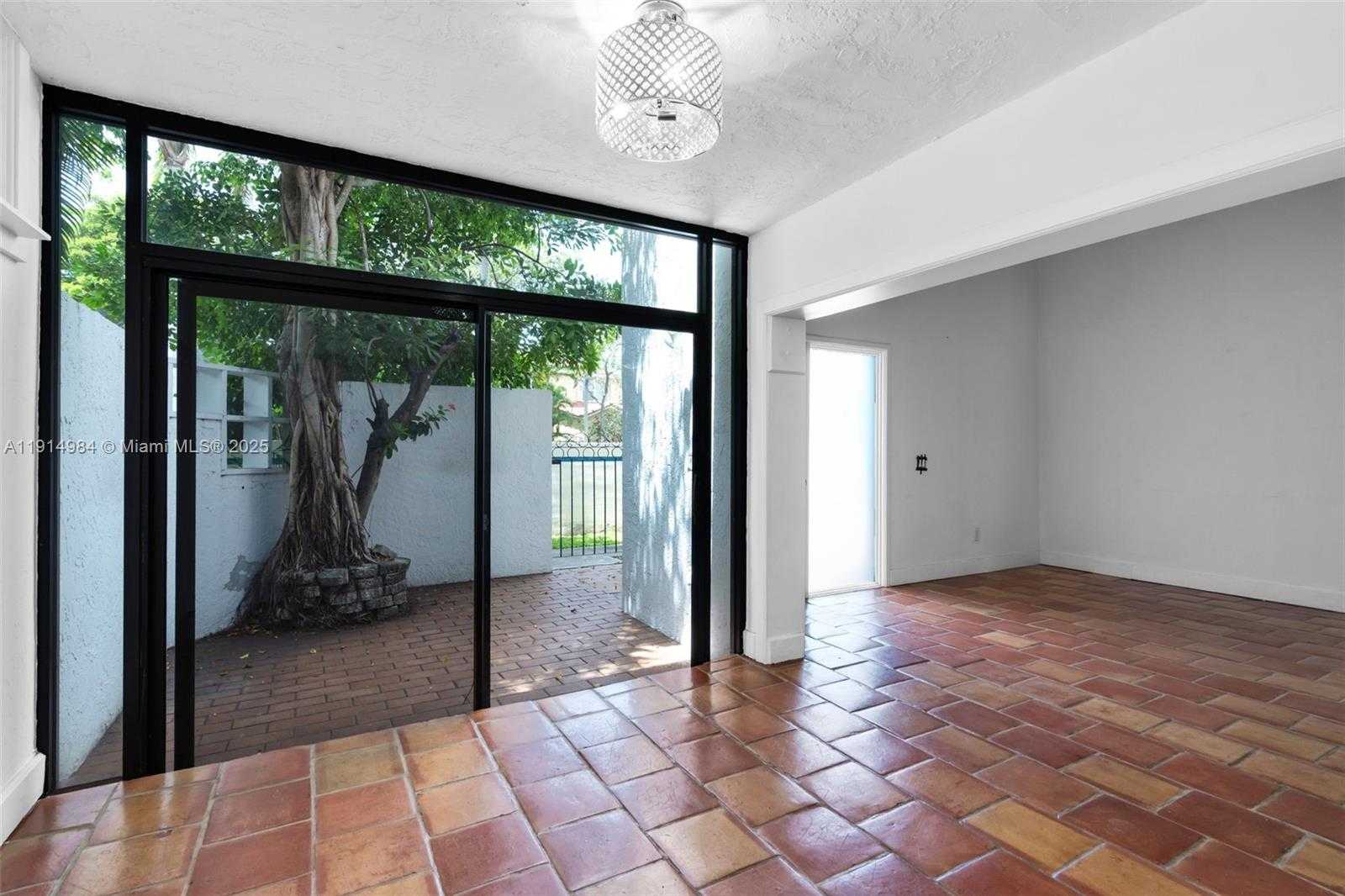 Small Image of 20908 LEEWARD CT #231-3, Aventura Number 8