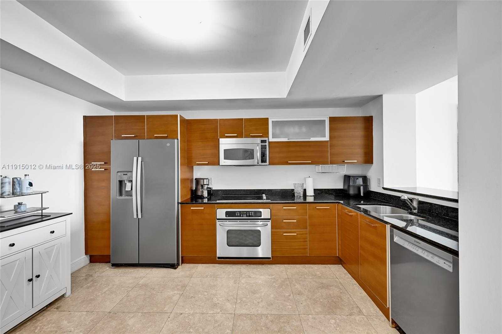 Small Image of 3330 NORTH EAST 190TH ST #1217, Aventura Number 24
