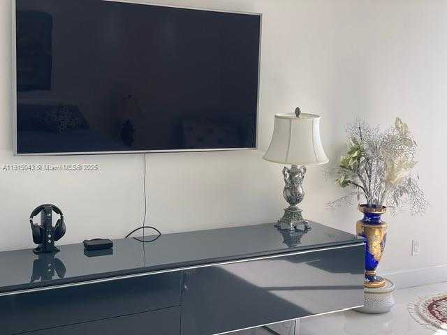 Small Image of 19707 WEST TURNBERRY WAY #26D, Aventura Number 26