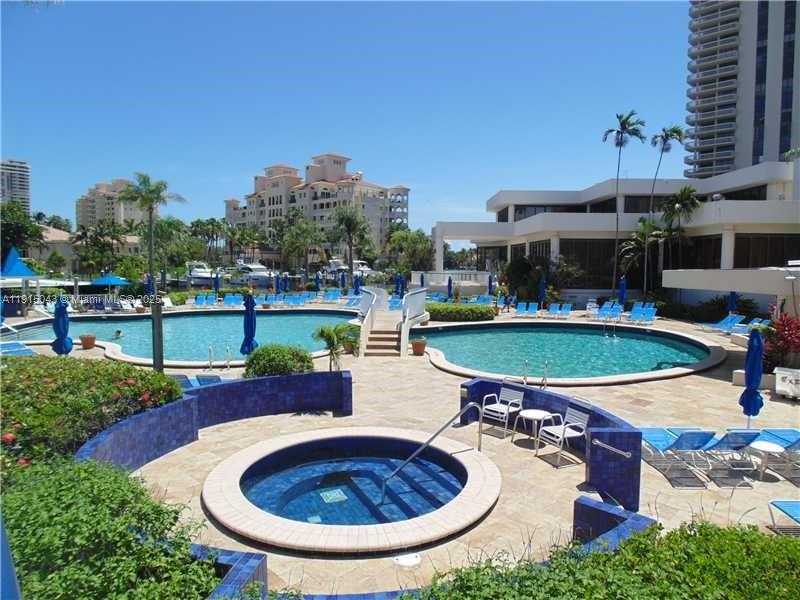 Small Image of 19707 WEST TURNBERRY WAY #26D, Aventura Number 28