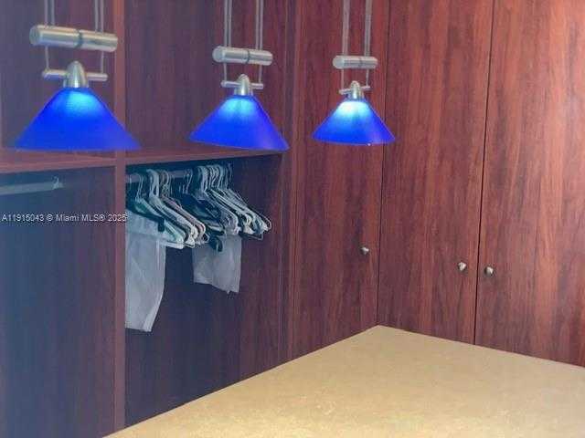 Small Image of 19707 WEST TURNBERRY WAY #26D, Aventura Number 34