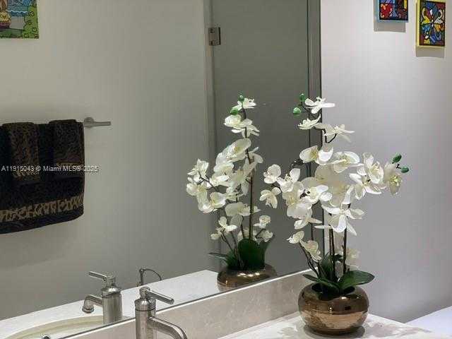 Small Image of 19707 WEST TURNBERRY WAY #26D, Aventura Number 36