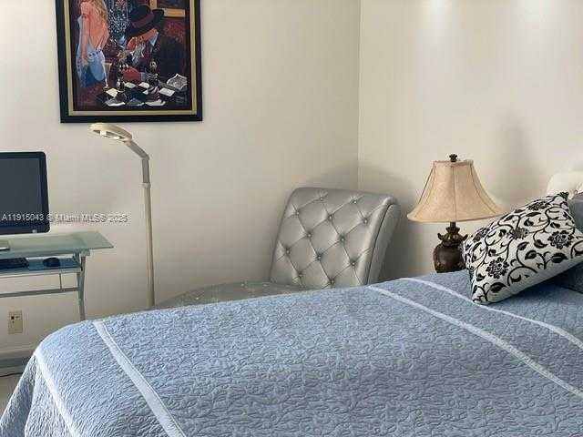 Small Image of 19707 WEST TURNBERRY WAY #26D, Aventura Number 37