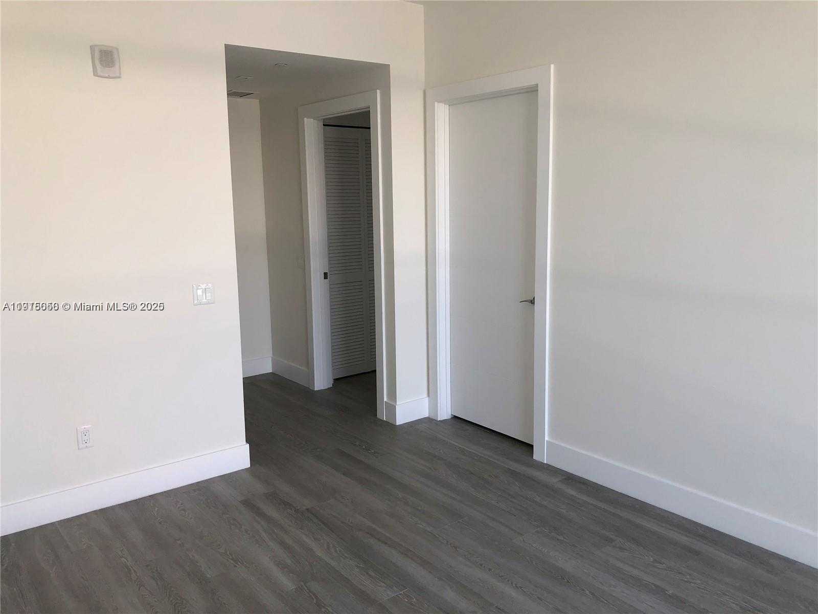 Small Image of 2960 NORTH EAST 207TH ST #1006, Aventura Number 5