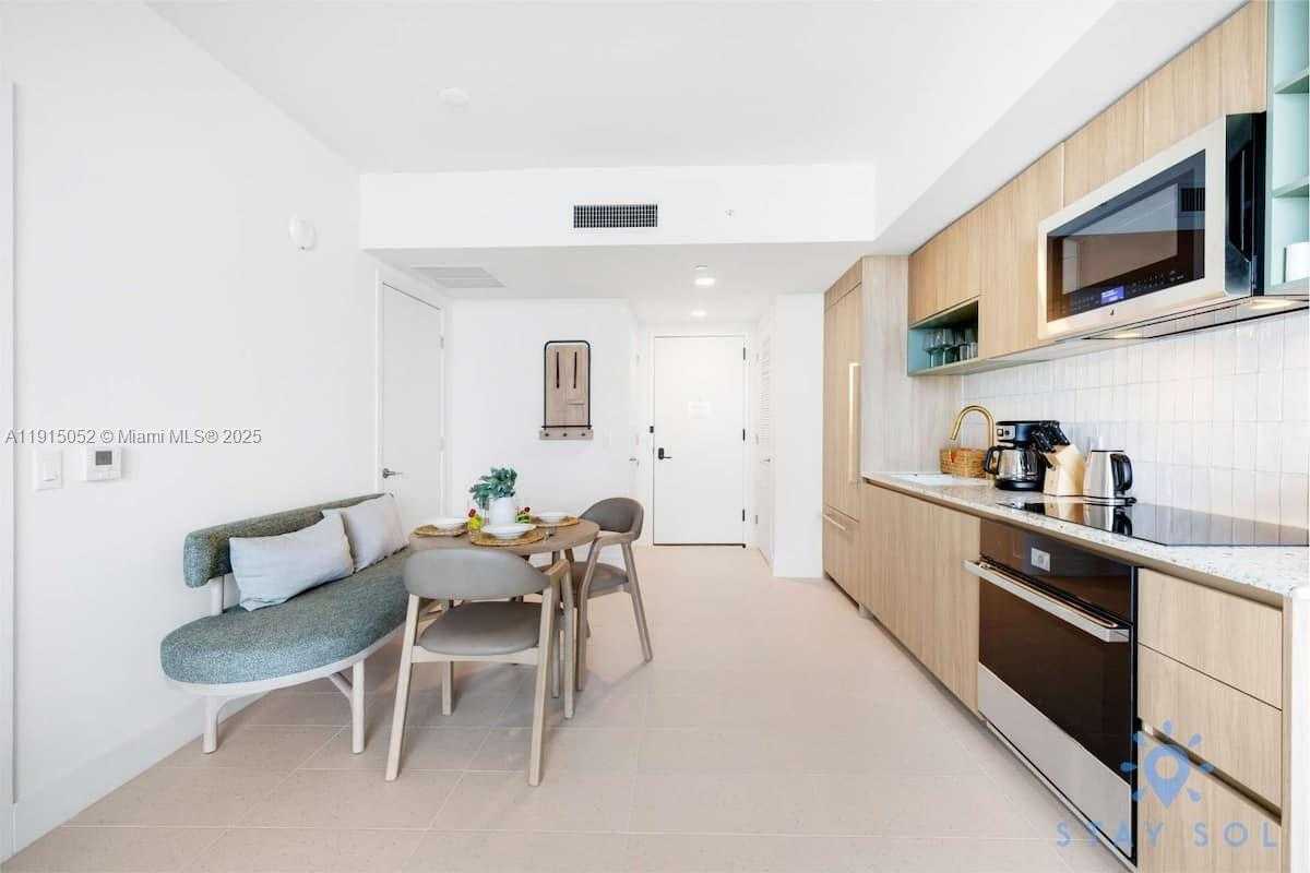 Small Image of 159 NORTH EAST 6TH ST #3004, Miami Number 16