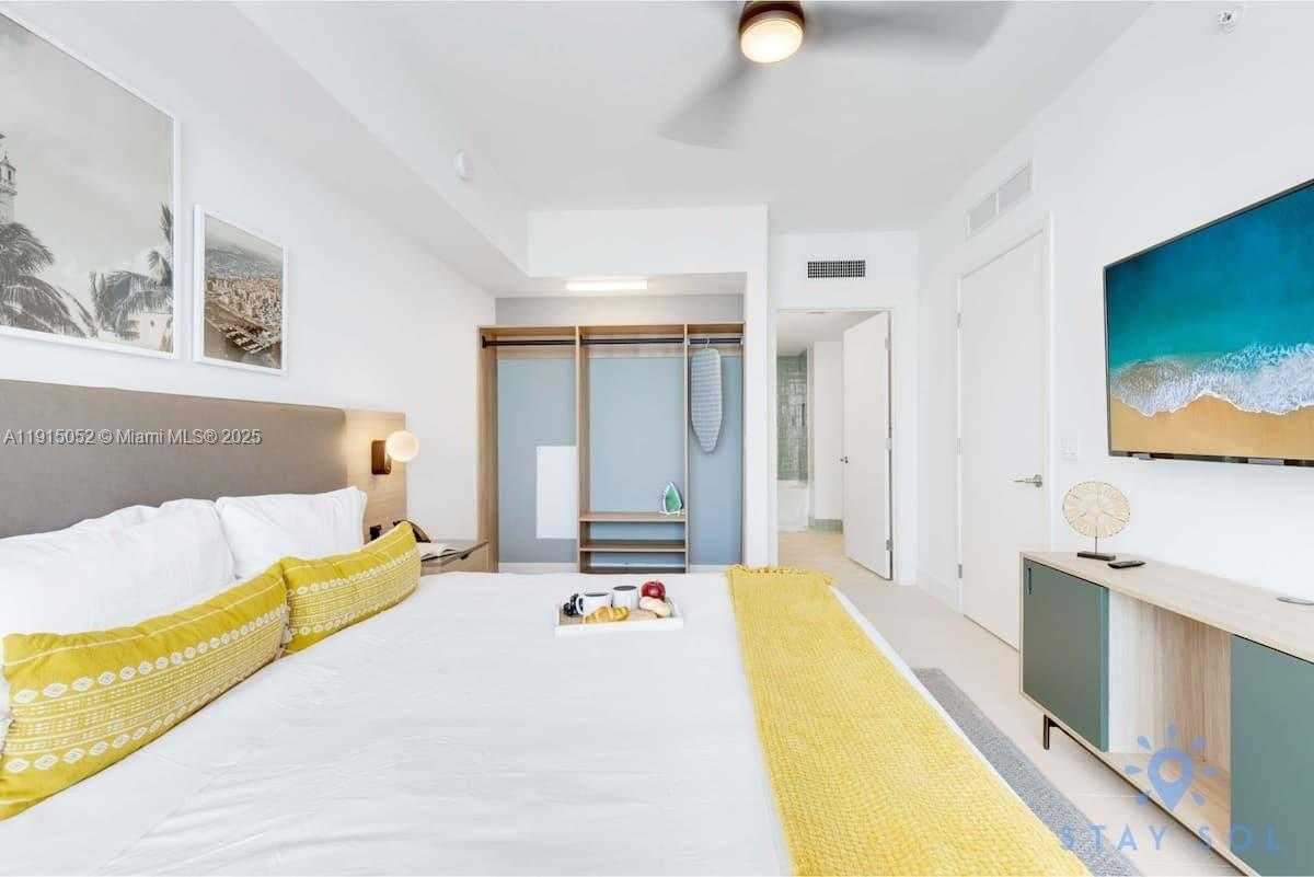 Small Image of 159 NORTH EAST 6TH ST #3004, Miami Number 8