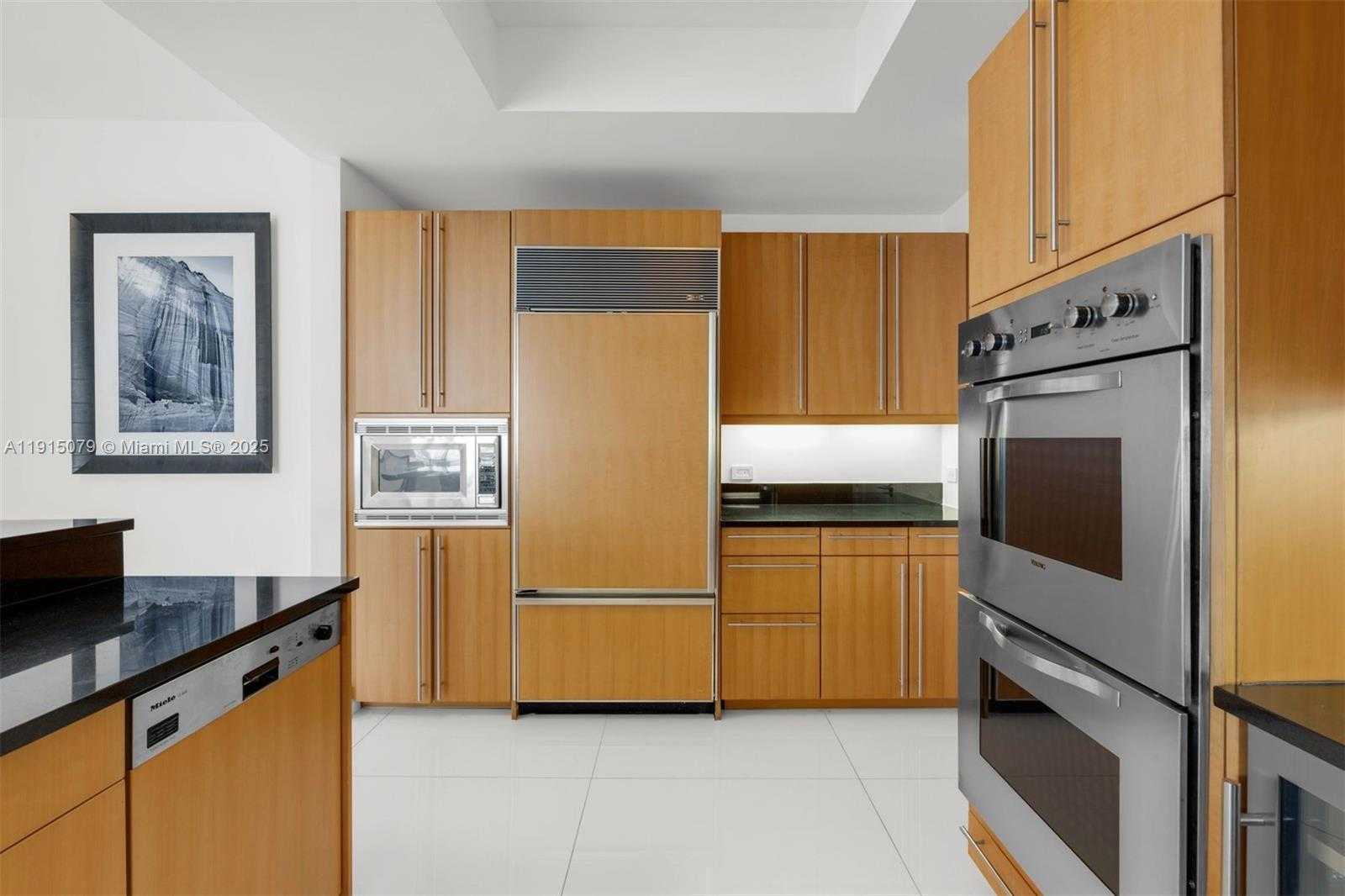 Small Image of 1425 BRICKELL AVE #54C, Miami Number 23