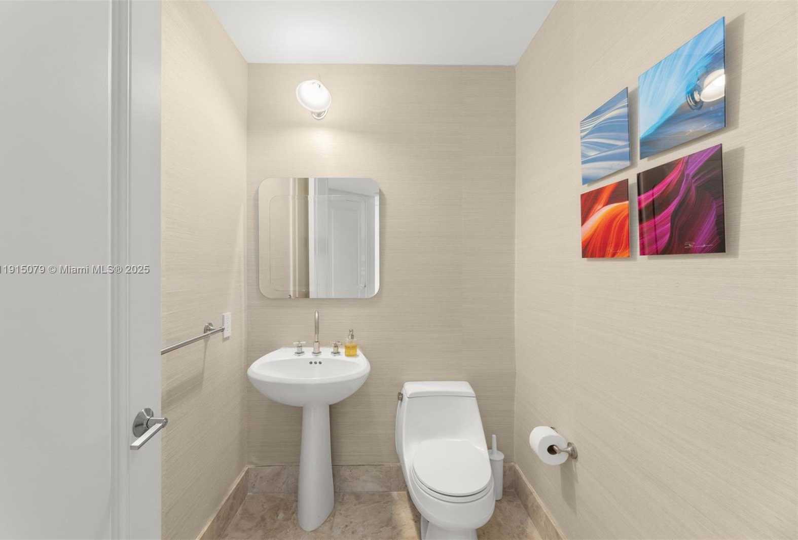 Small Image of 1425 BRICKELL AVE #54C, Miami Number 30