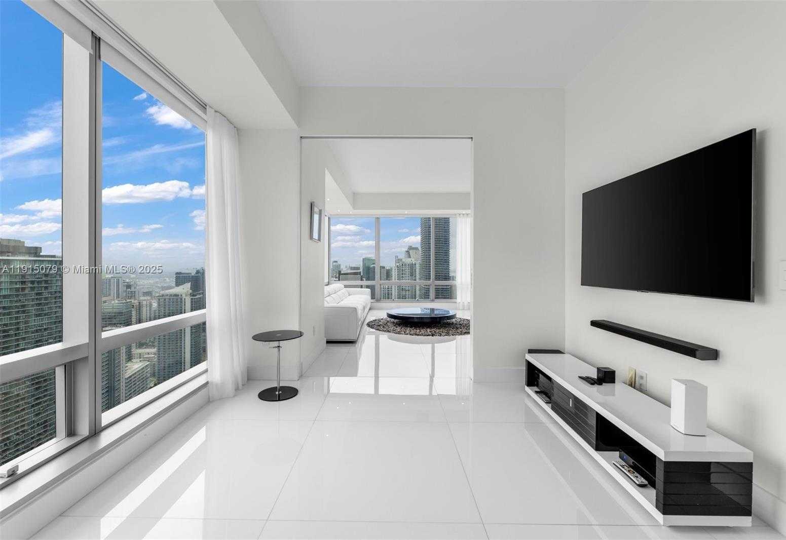 Small Image of 1425 BRICKELL AVE #54C, Miami Number 32