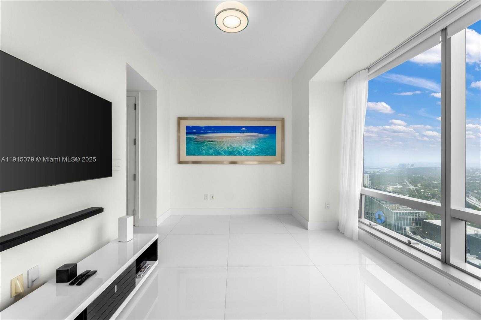 Small Image of 1425 BRICKELL AVE #54C, Miami Number 34