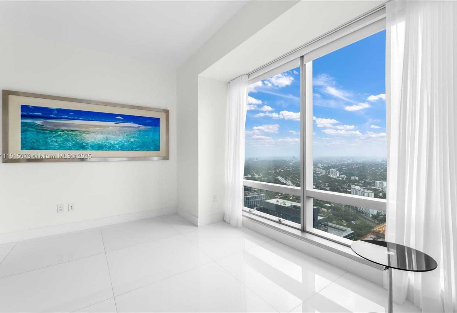 Small Image of 1425 BRICKELL AVE #54C, Miami Number 35