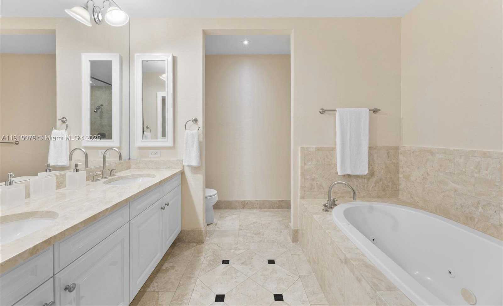 Small Image of 1425 BRICKELL AVE #54C, Miami Number 40