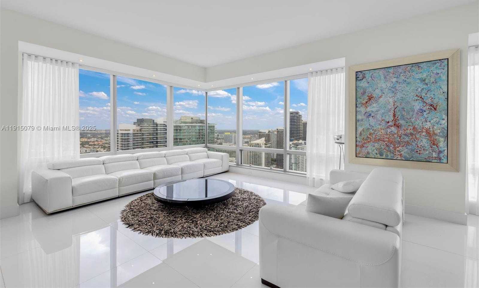 Small Image of 1425 BRICKELL AVE #54C, Miami Number 5
