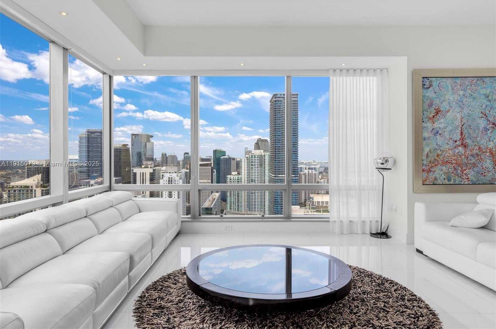 Small Image of 1425 BRICKELL AVE #54C, Miami Number 9