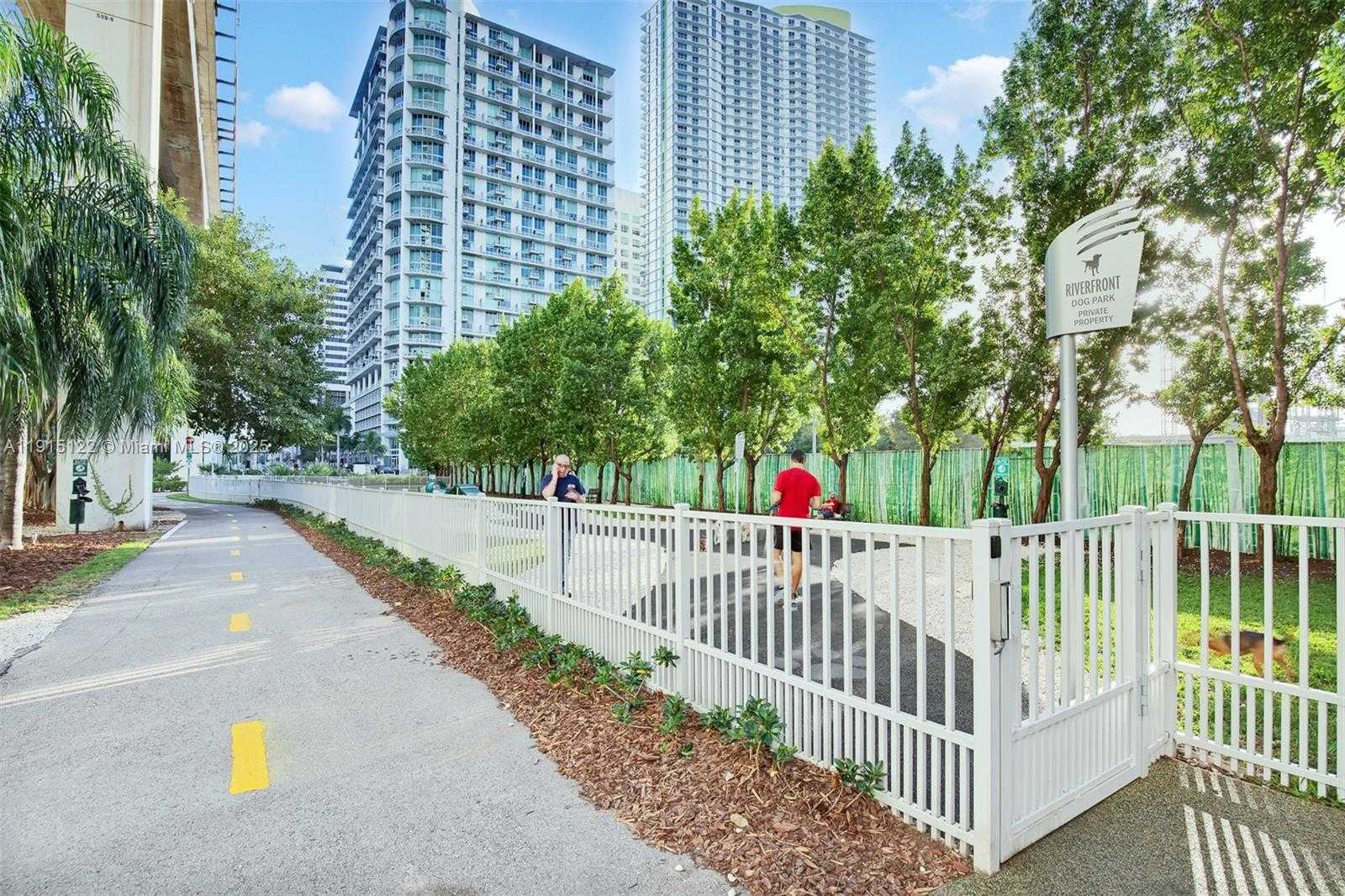 Small Image of 92 SOUTH WEST 3RD ST #4510, Miami Number 31