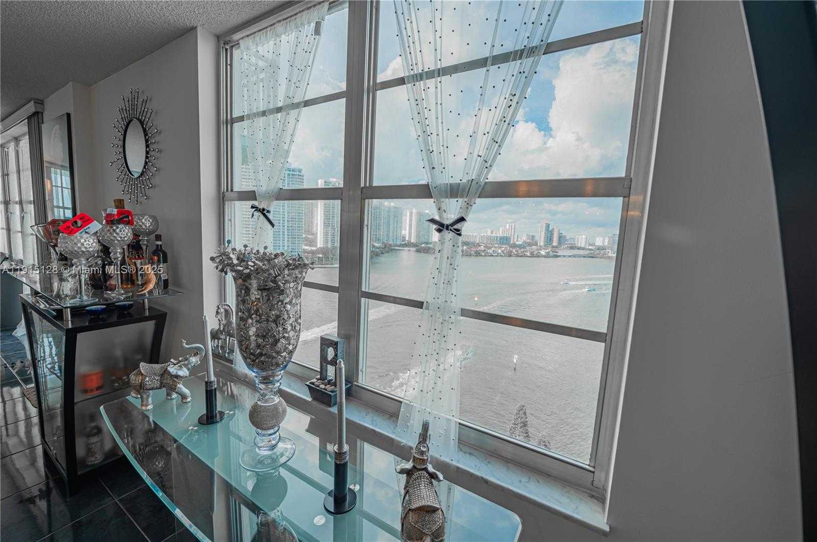 Small Image of 301 174TH ST #1503, Sunny Isles Beach Number 15