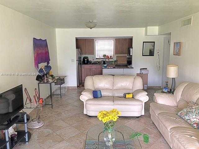 Small Image of 7580 SOUTH WEST 82ND ST #F214, Miami Number 3