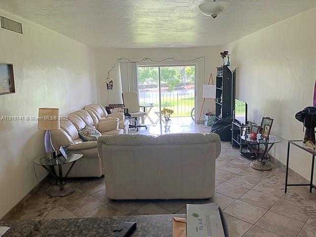 Small Image of 7580 SOUTH WEST 82ND ST #F214, Miami Number 4