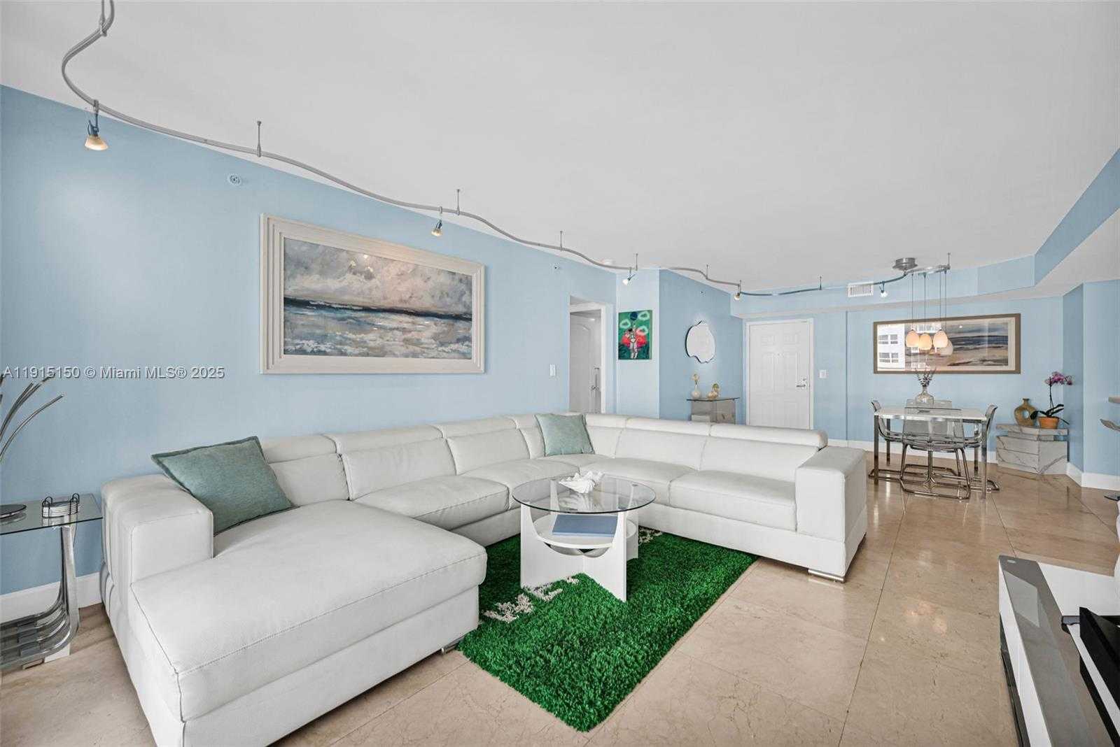 Small Image of 1155 BRICKELL BAY DR #2004, Miami Number 15