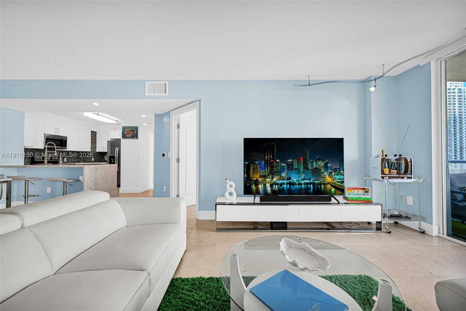 Small Image of 1155 BRICKELL BAY DR #2004, Miami Number 17