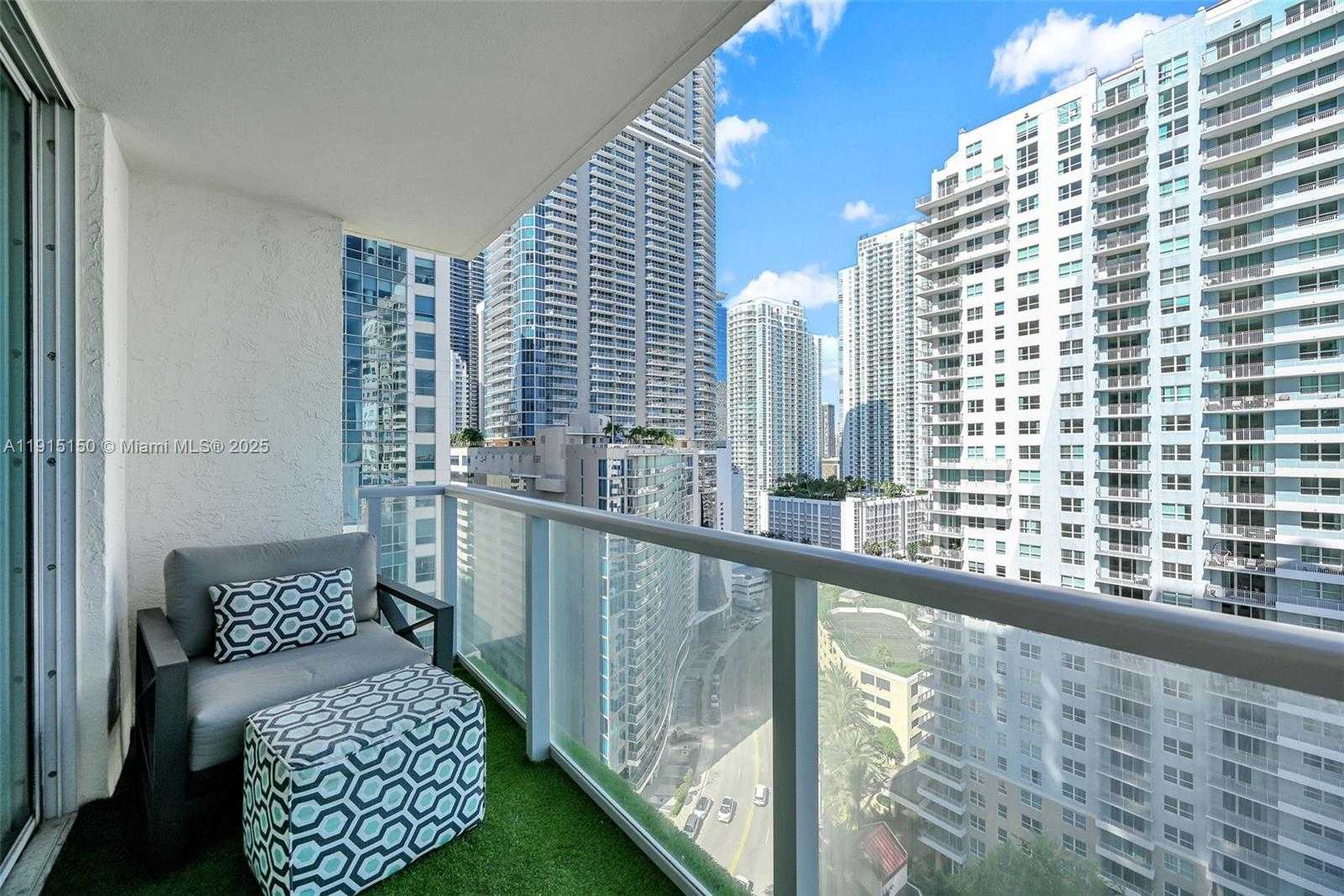 Small Image of 1155 BRICKELL BAY DR #2004, Miami Number 3