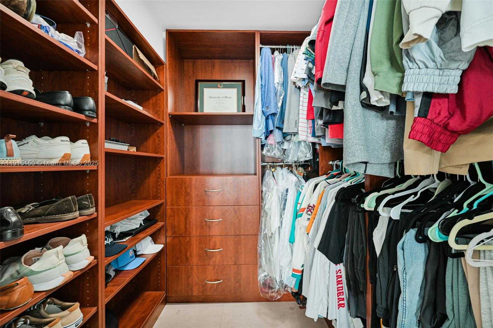 Small Image of 1155 BRICKELL BAY DR #2004, Miami Number 30