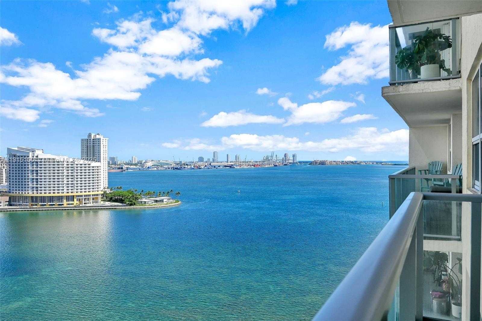 Small Image of 1155 BRICKELL BAY DR #2004, Miami Number 5