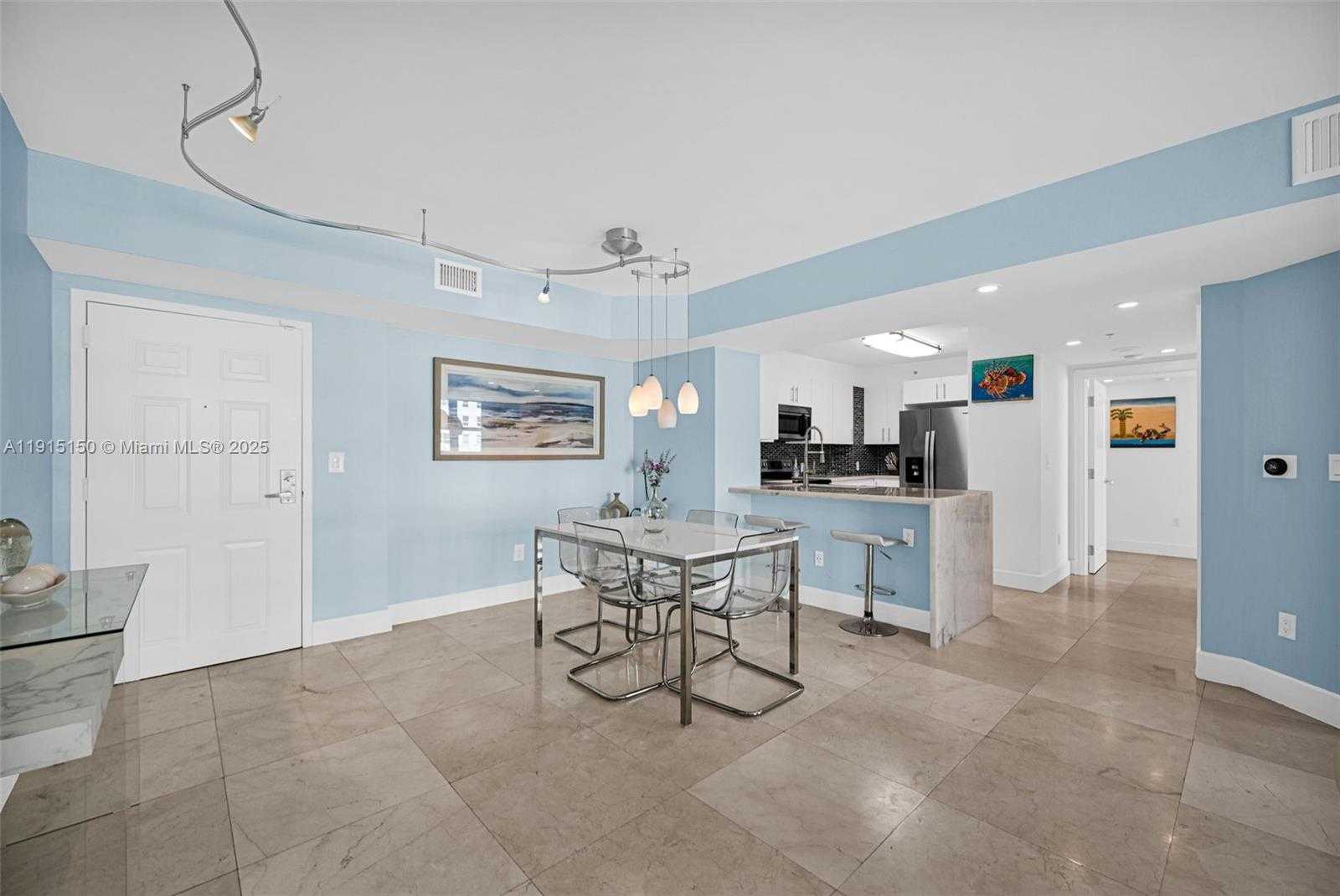 Small Image of 1155 BRICKELL BAY DR #2004, Miami Number 50