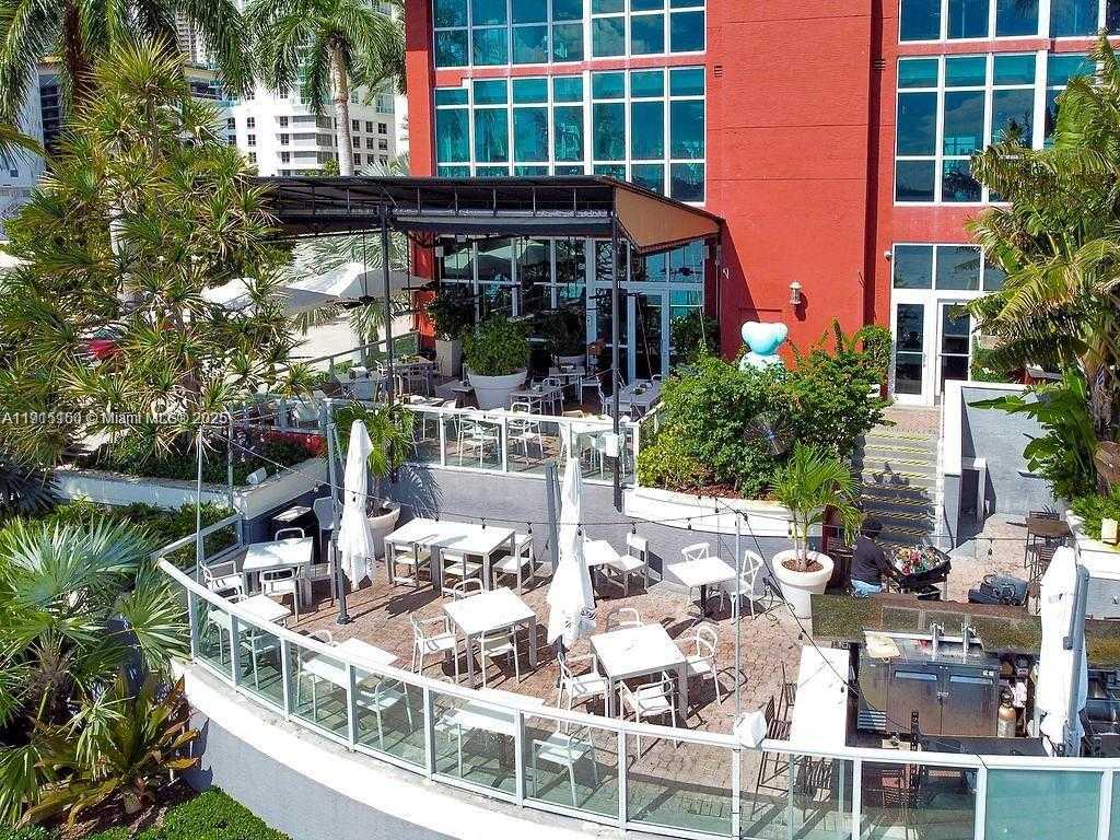 Small Image of 1155 BRICKELL BAY DR #2004, Miami Number 55
