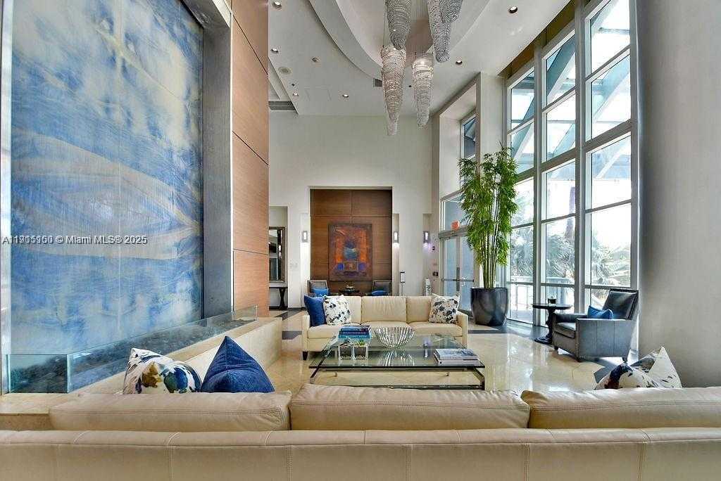 Small Image of 1155 BRICKELL BAY DR #2004, Miami Number 64