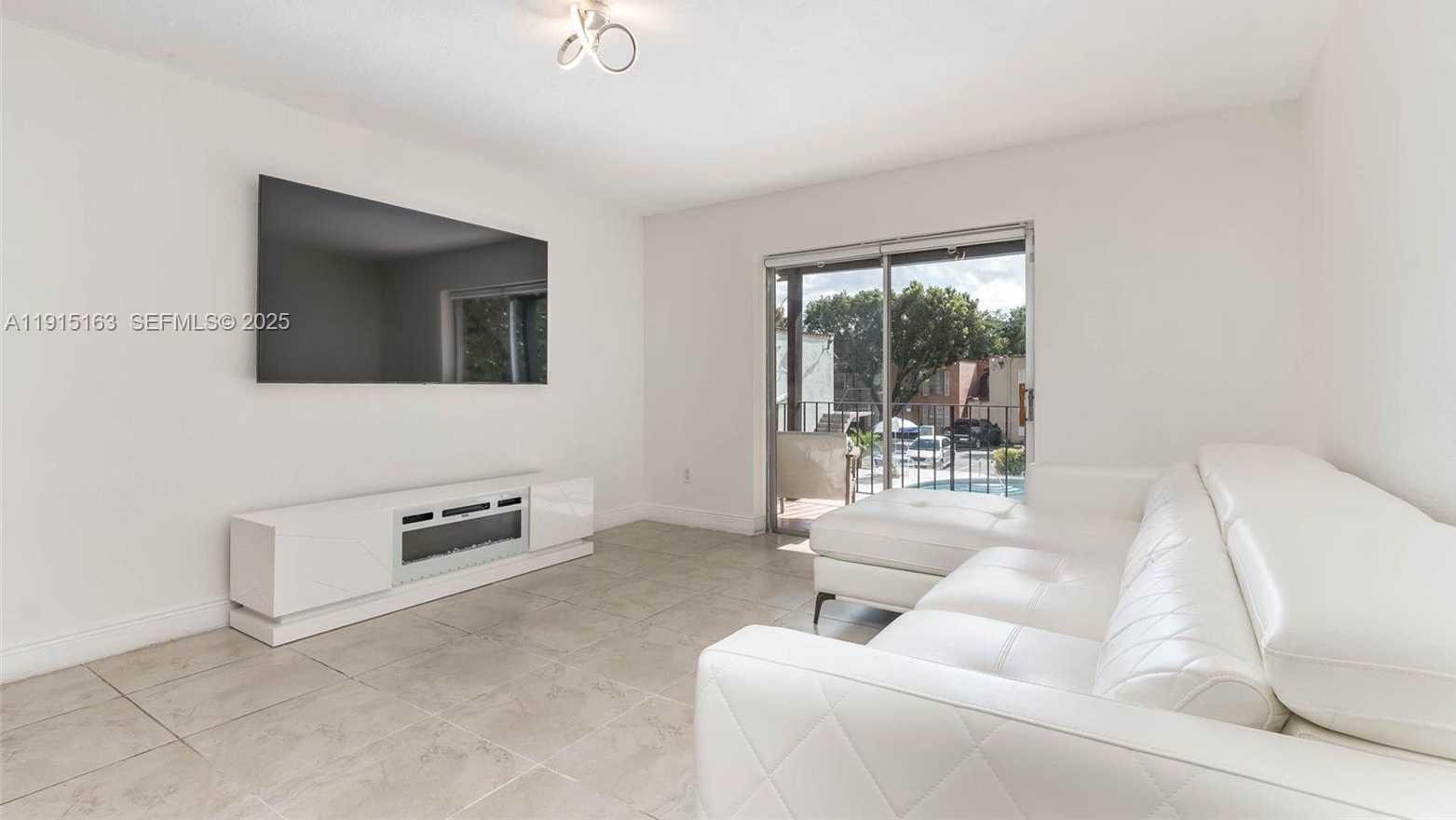 Small Image of 10748 NORTH KENDALL DR #N22, Miami Number 1