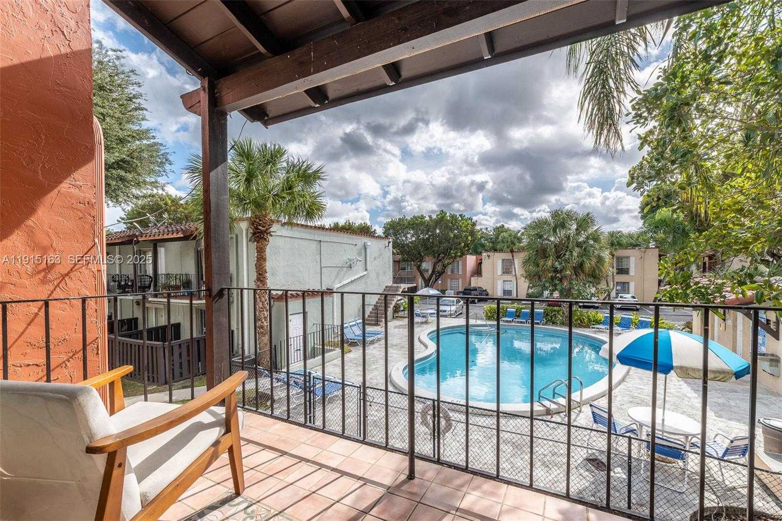 Small Image of 10748 NORTH KENDALL DR #N22, Miami Number 15