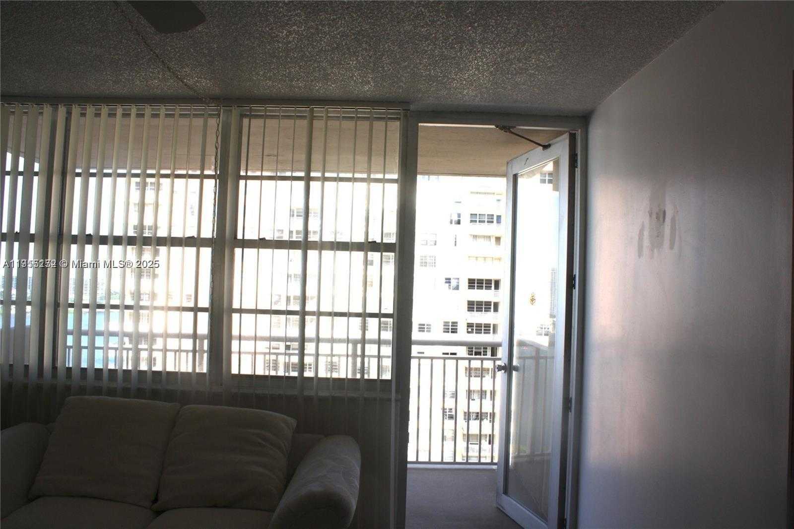 Small Image of 250 174TH ST #1809, Sunny Isles Beach Number 14