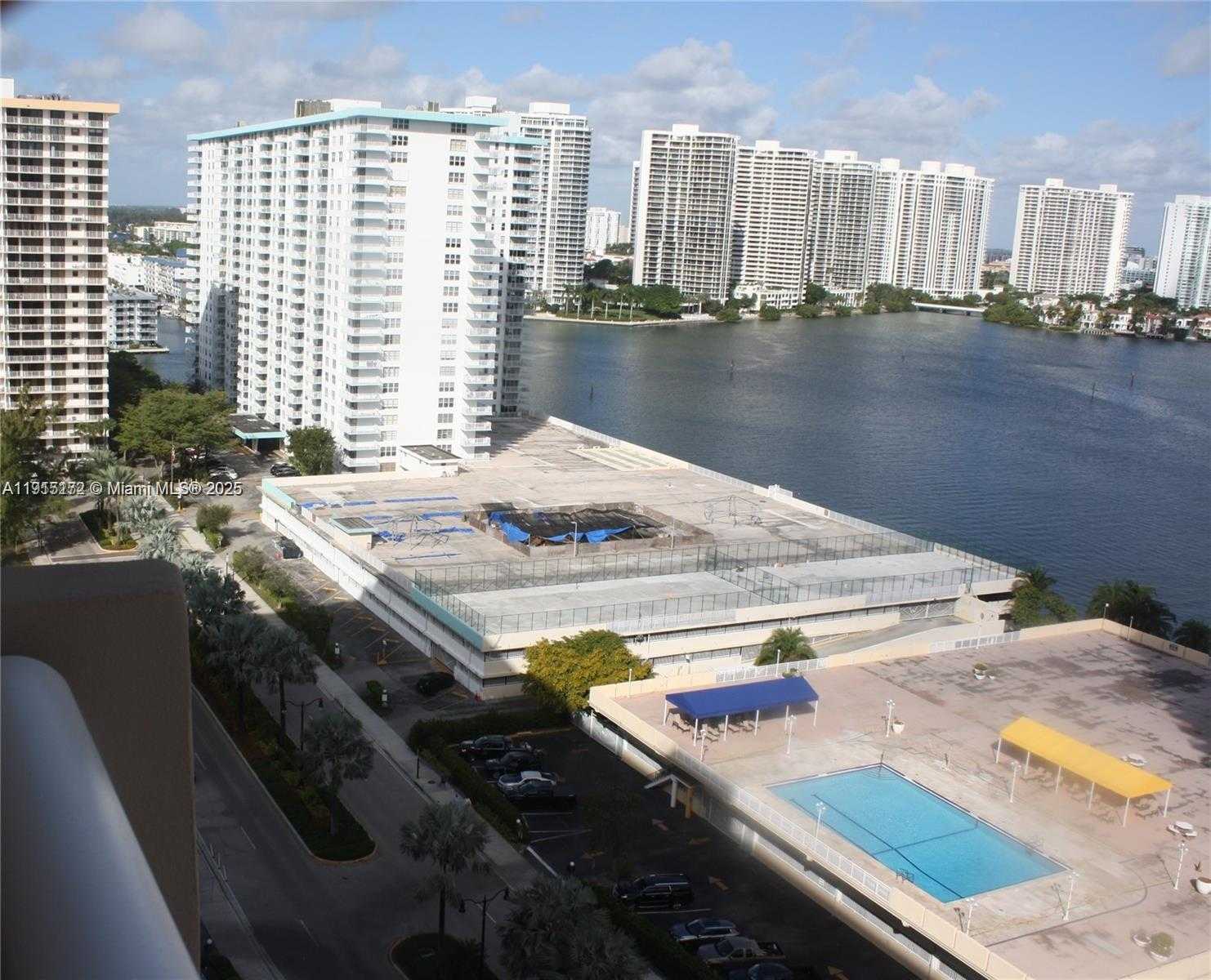 Small Image of 250 174TH ST #1809, Sunny Isles Beach Number 5