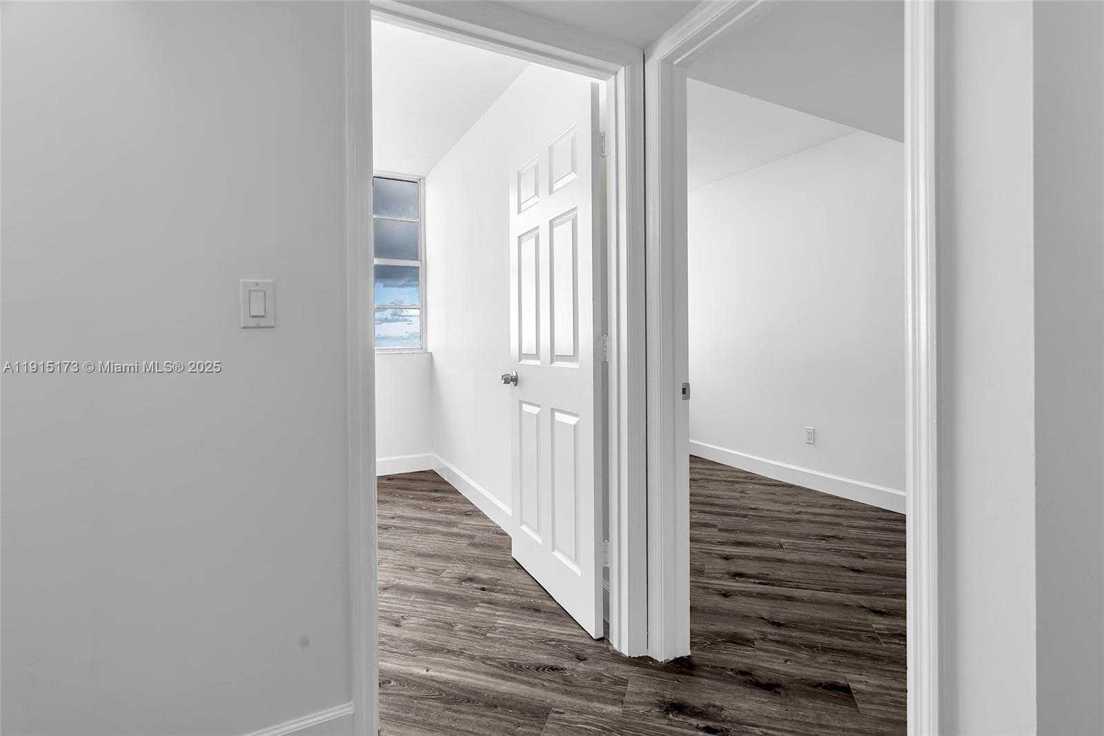 Small Image of 825 BRICKELL BAY DR #1942, Miami Number 16