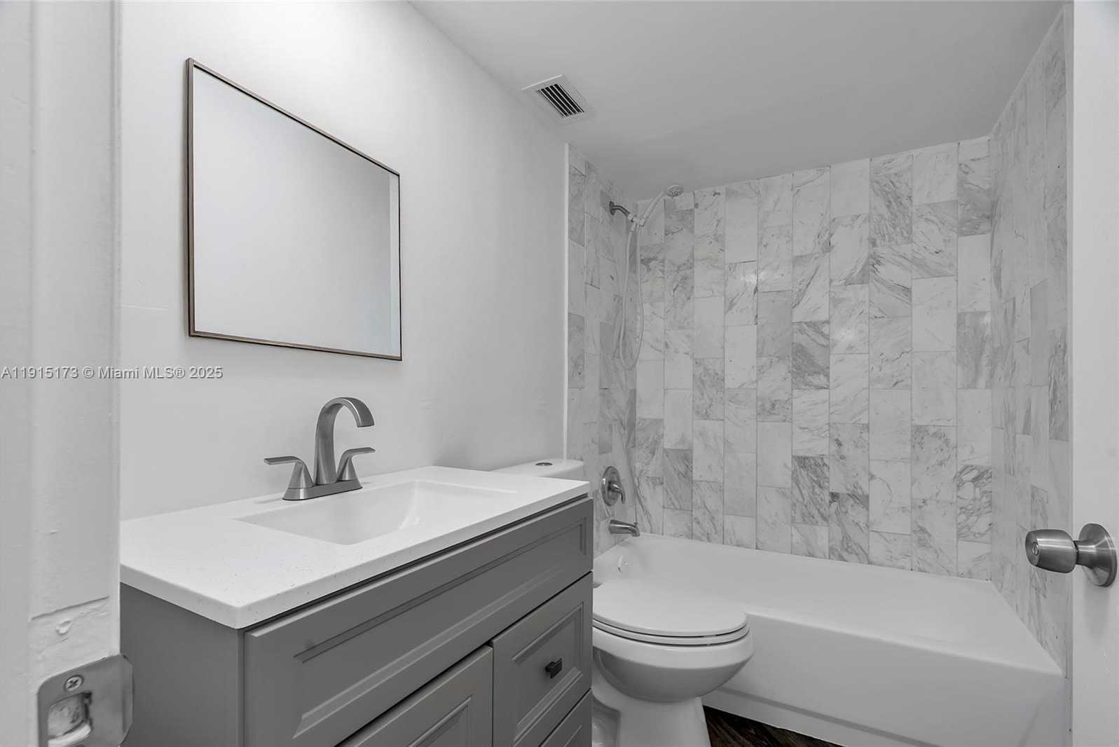 Small Image of 825 BRICKELL BAY DR #1942, Miami Number 20