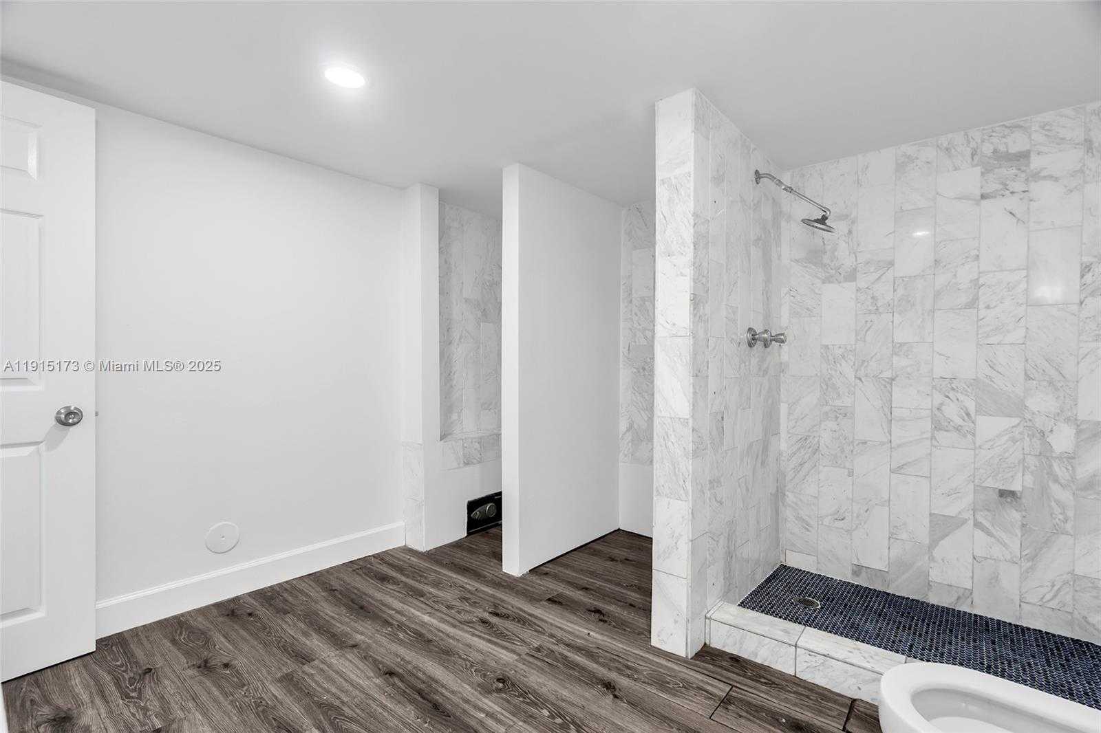 Small Image of 825 BRICKELL BAY DR #1942, Miami Number 27
