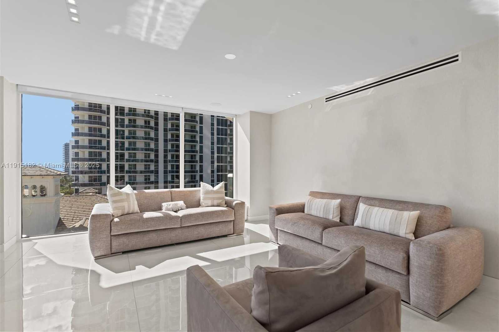 Small Image of 4779 COLLINS AVE #802/803, Miami Beach Number 43