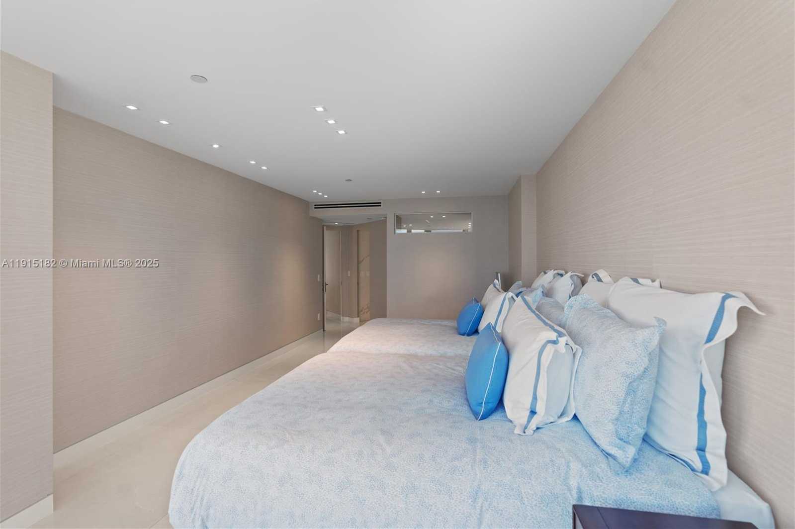 Small Image of 4779 COLLINS AVE #802/803, Miami Beach Number 49