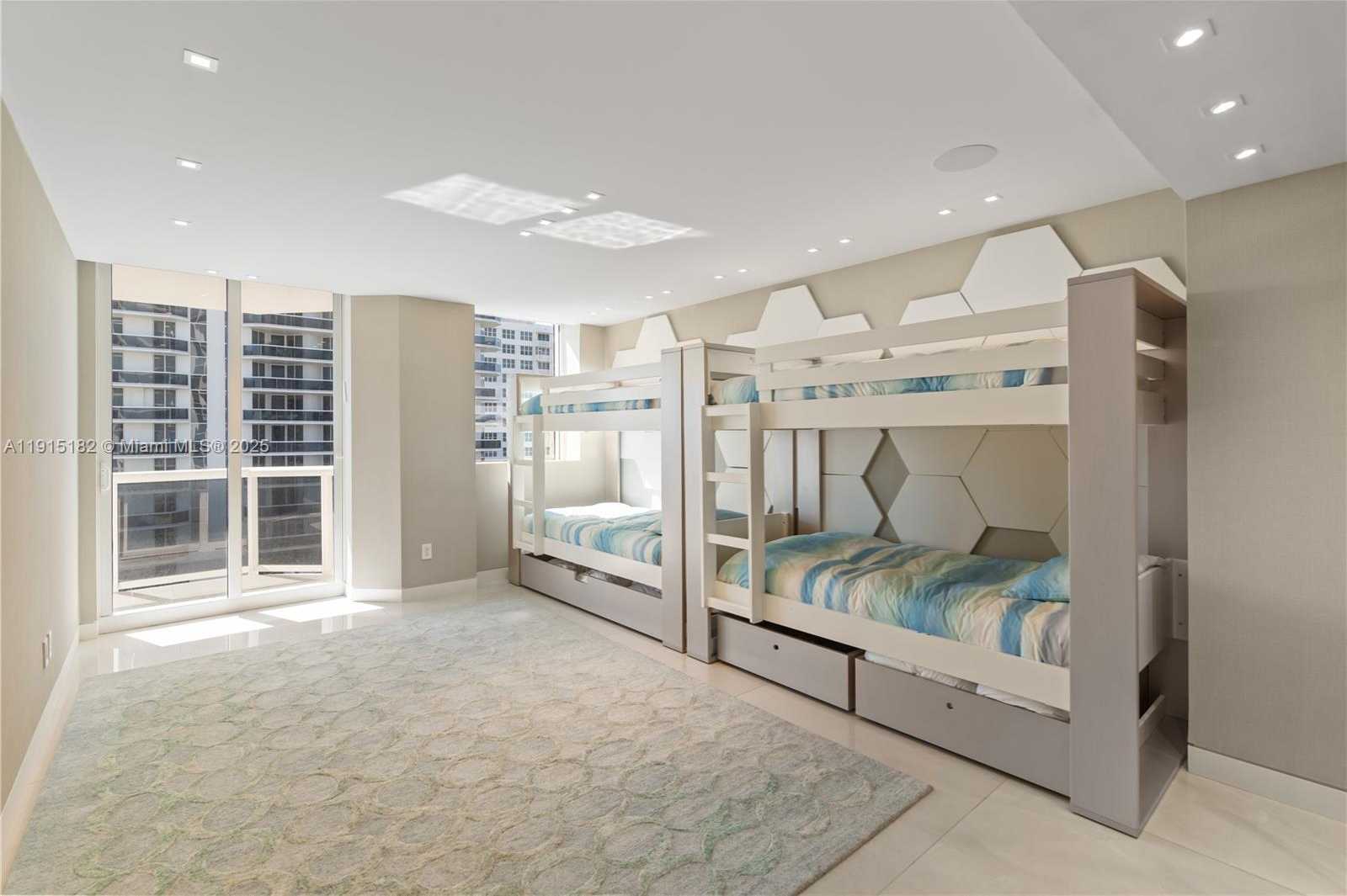 Small Image of 4779 COLLINS AVE #802/803, Miami Beach Number 62