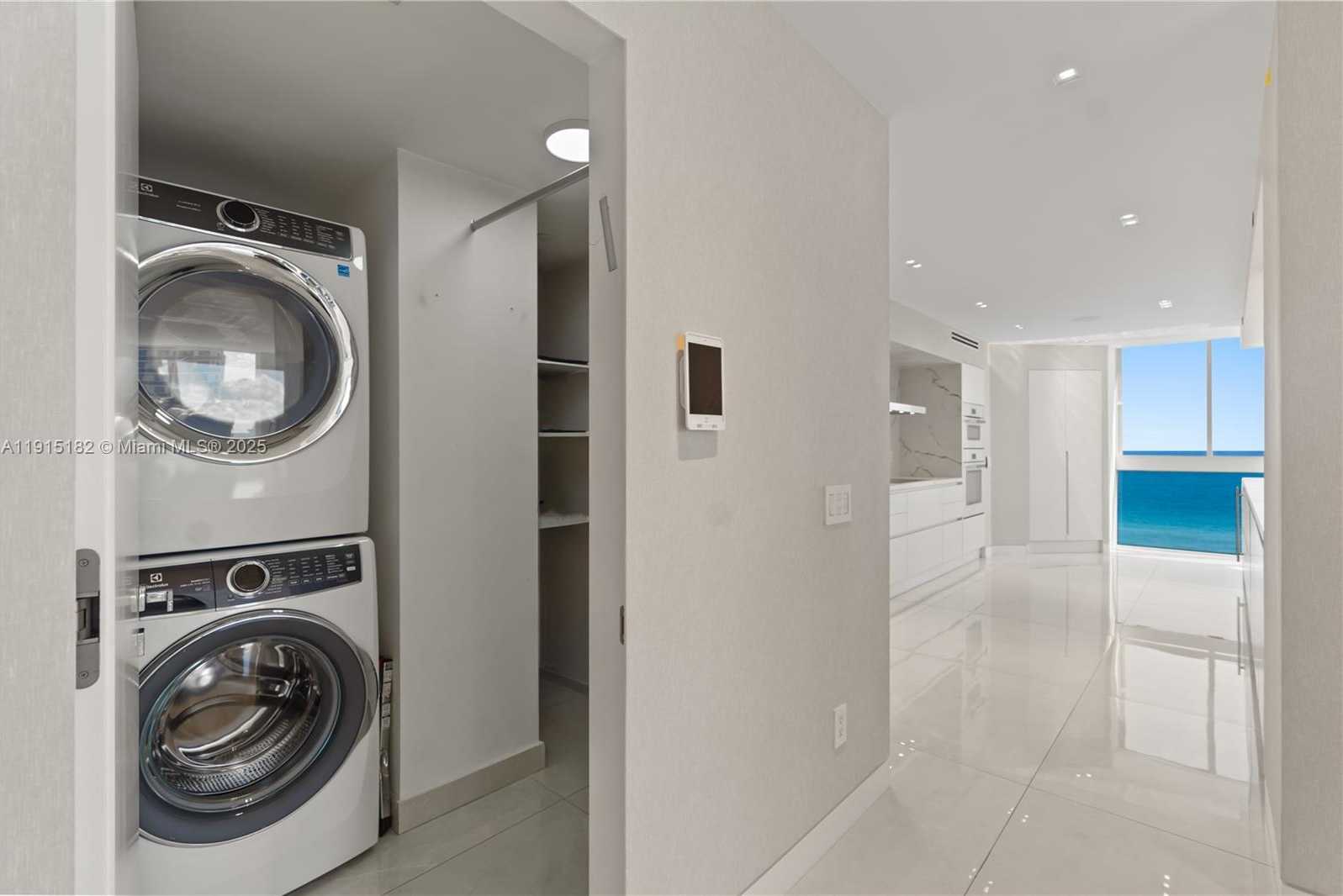 Small Image of 4779 COLLINS AVE #802/803, Miami Beach Number 69