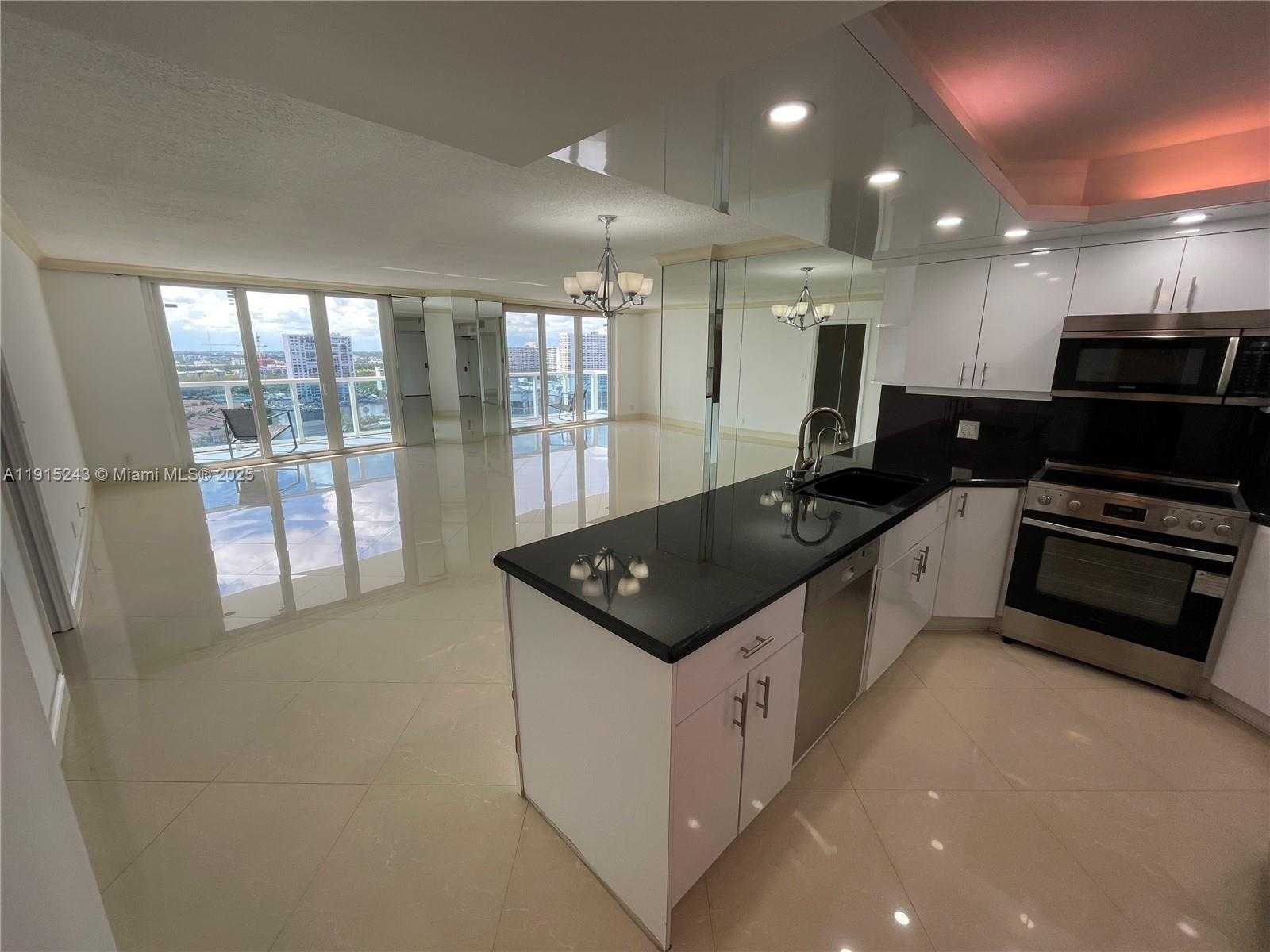 Small Image of 3800 SOUTH OCEAN DR #1823, Hollywood Number 5