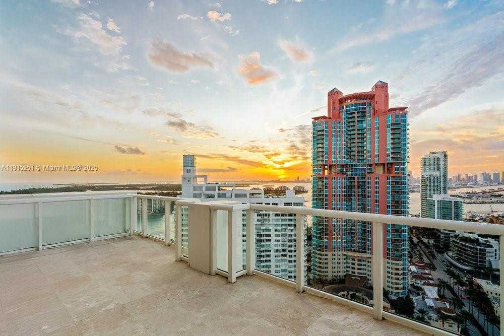 Small Image of 50 SOUTH POINTE DR #2703, Miami Beach Number 10