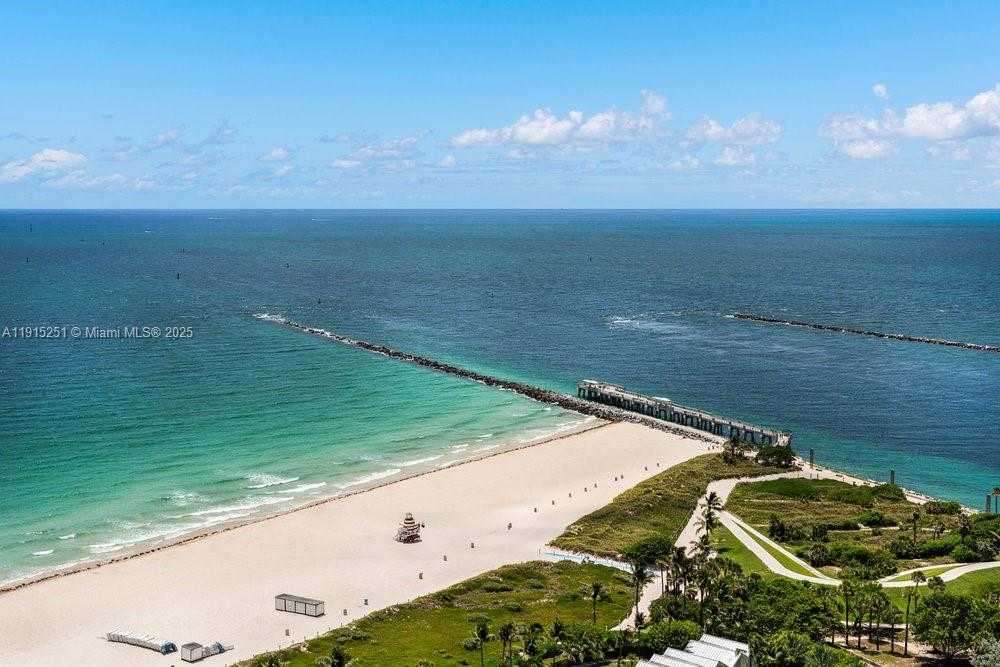 Small Image of 50 SOUTH POINTE DR #2703, Miami Beach Number 19