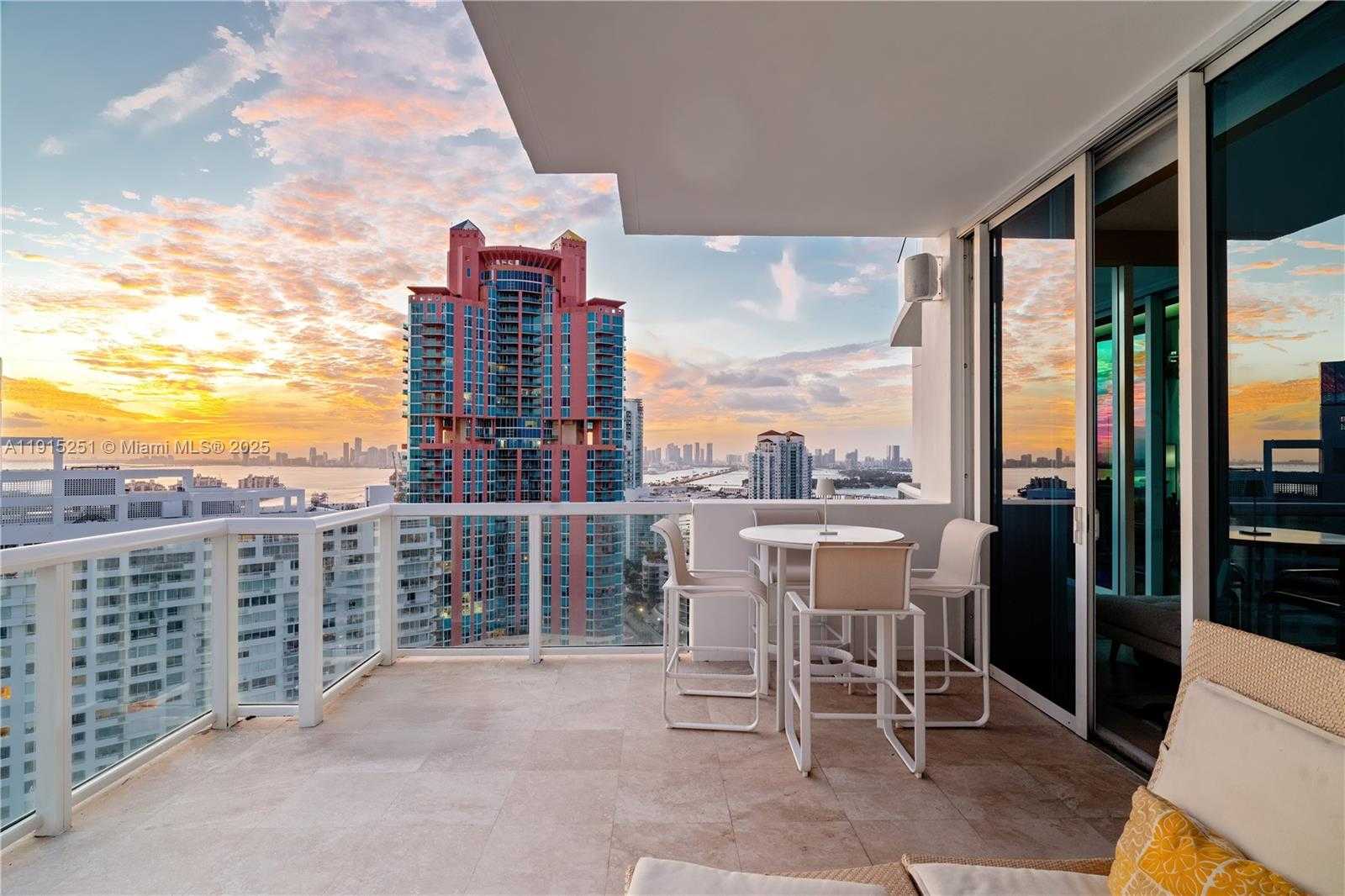Small Image of 50 SOUTH POINTE DR #2703, Miami Beach Number 32